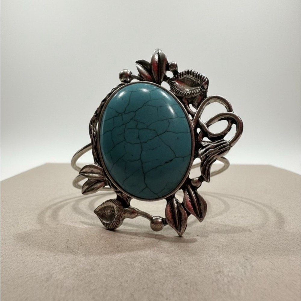 Vintage Southwestern Style Silver Tone Faux Turquoise Floral Cuff Bracelet - Picture 2 of 6